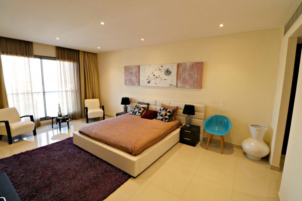 Lamar – Bausher – 3 bedroom apartment