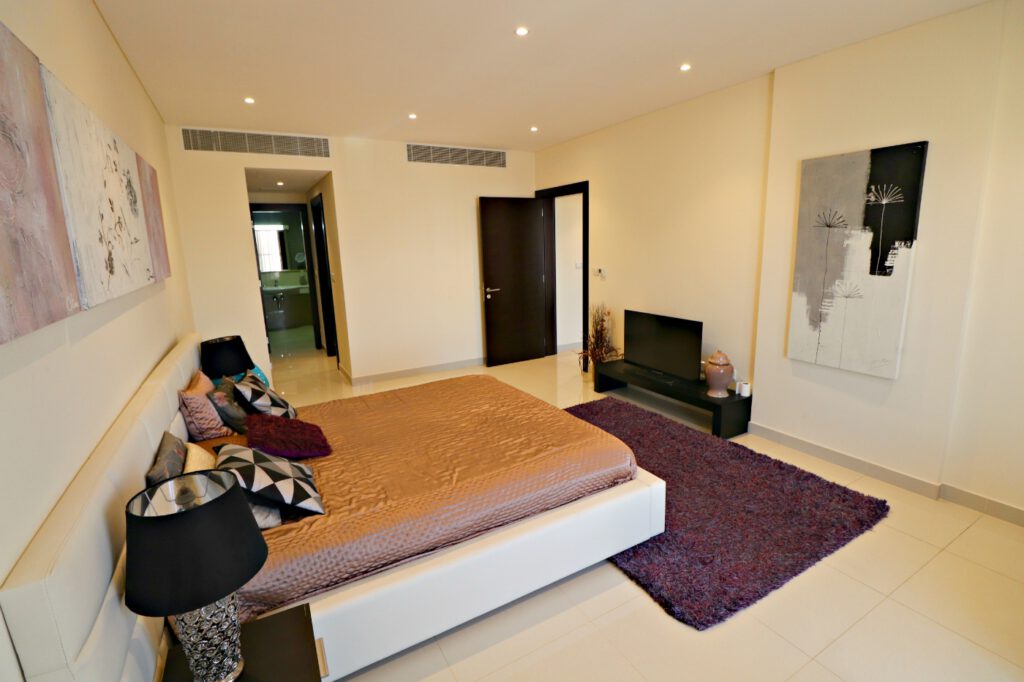 Lamar – Bausher – 3 bedroom apartment