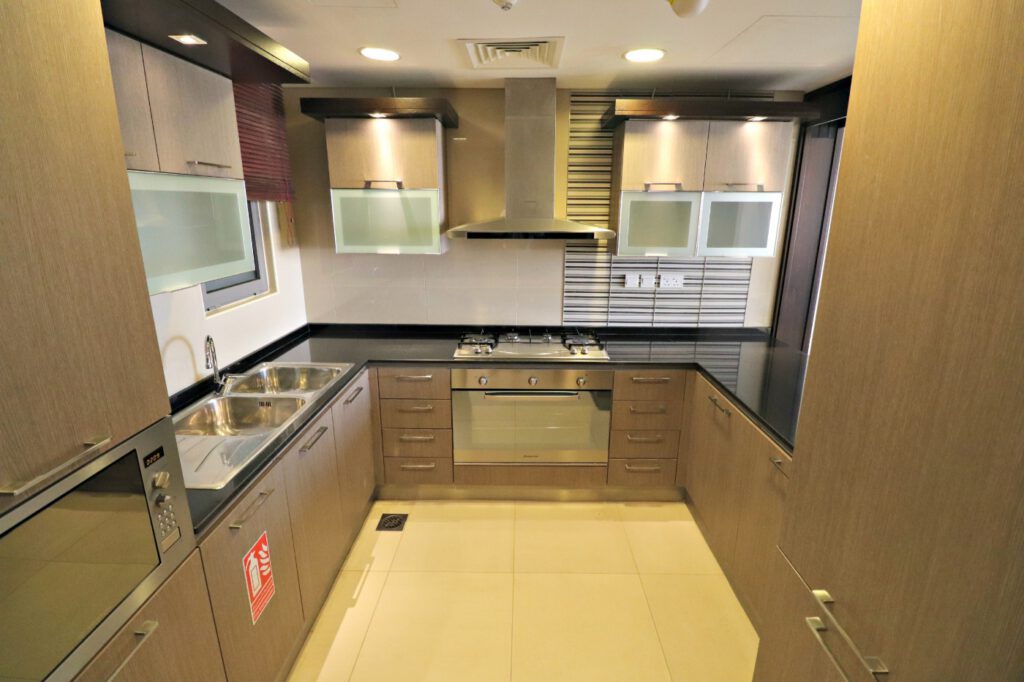 Lamar – Bausher – 3 bedroom apartment