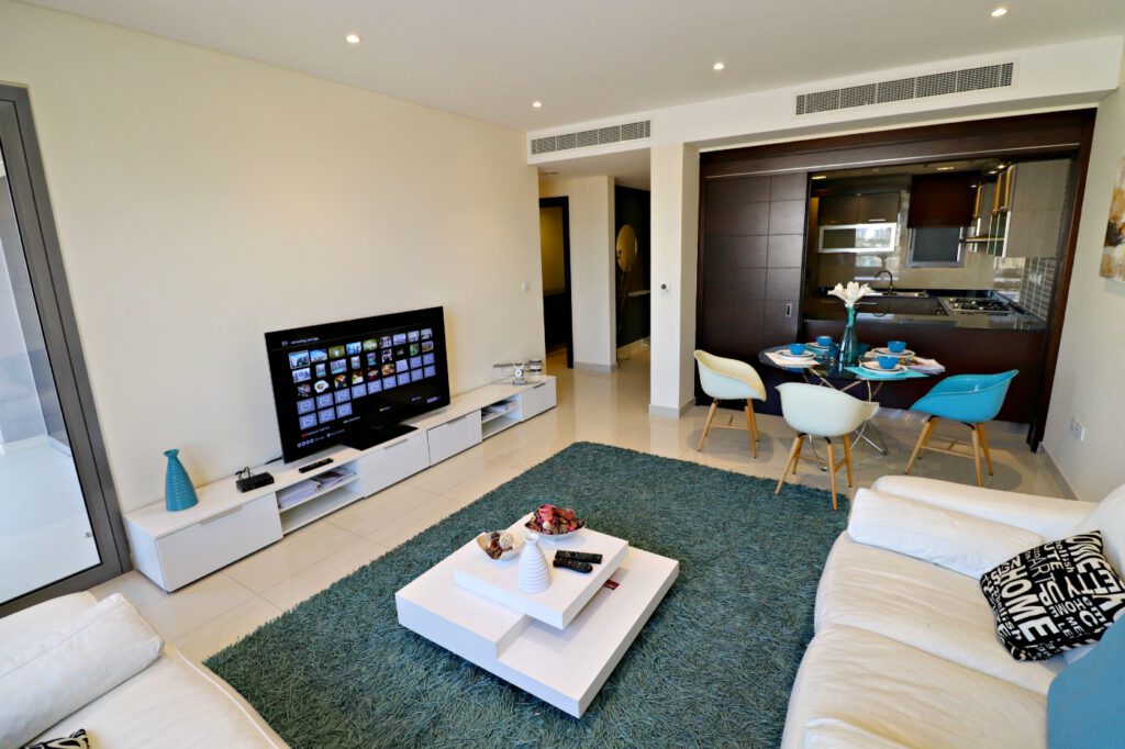 Lamar – Bausher – 3 bedroom apartment