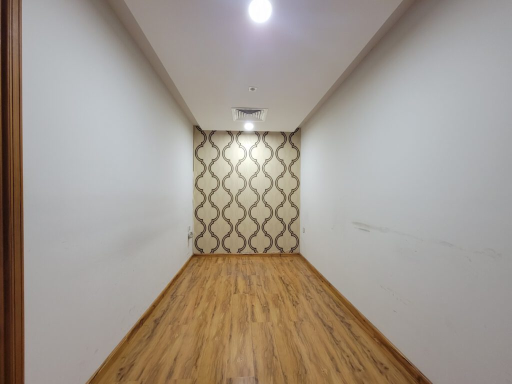 Large office space for Rent