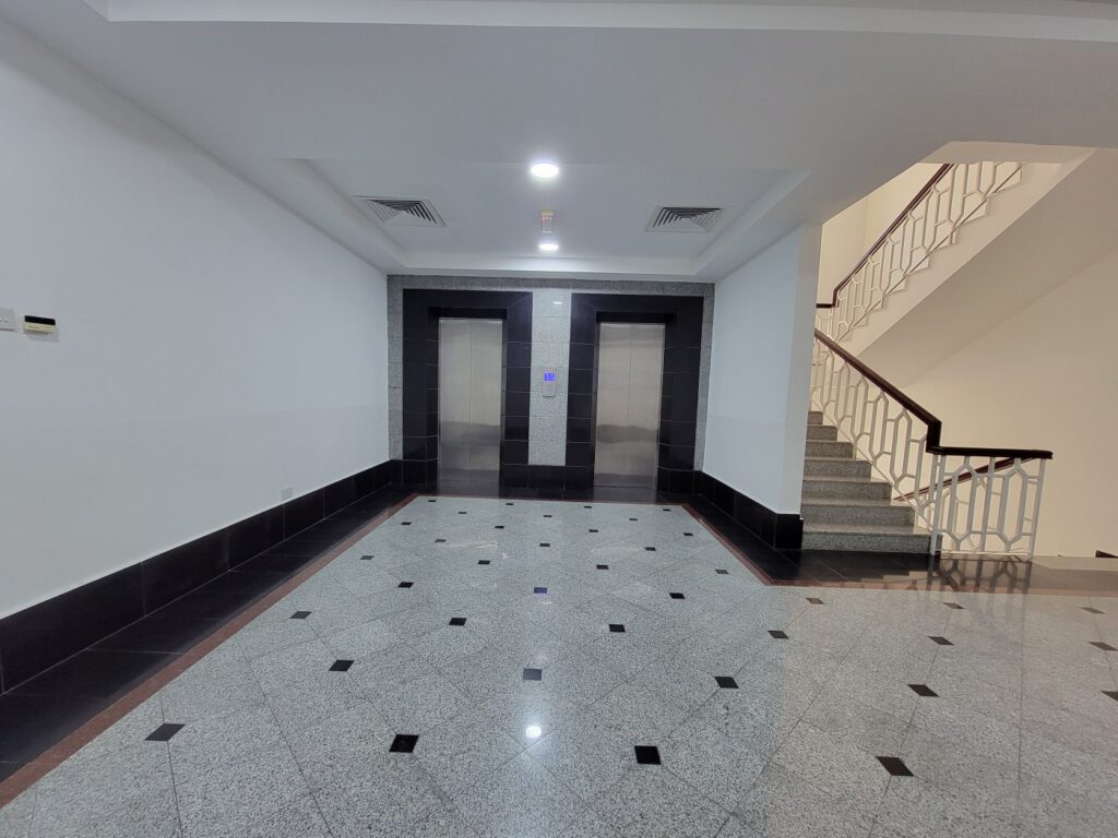Large office space for Rent