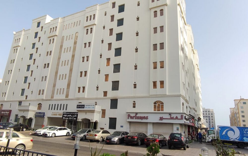 Flats for rent in Al Khuwair 1,2 BHK