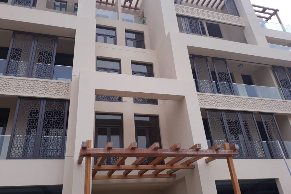 Beautiful Flat 1 BHK for sale in Muscat Bay ready to move in