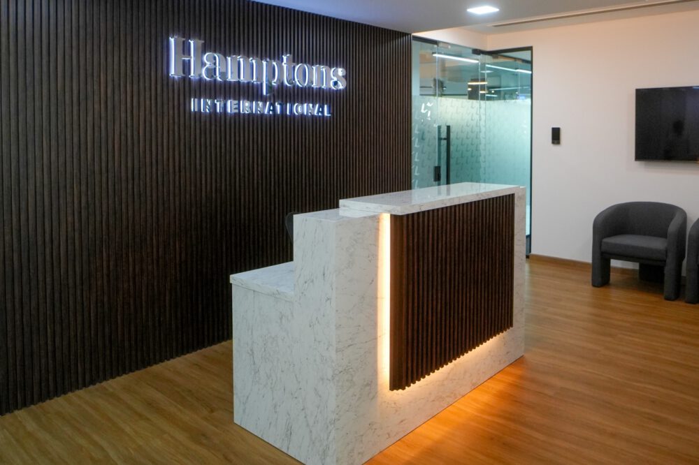 Hamptons Business Center in Al Qurum