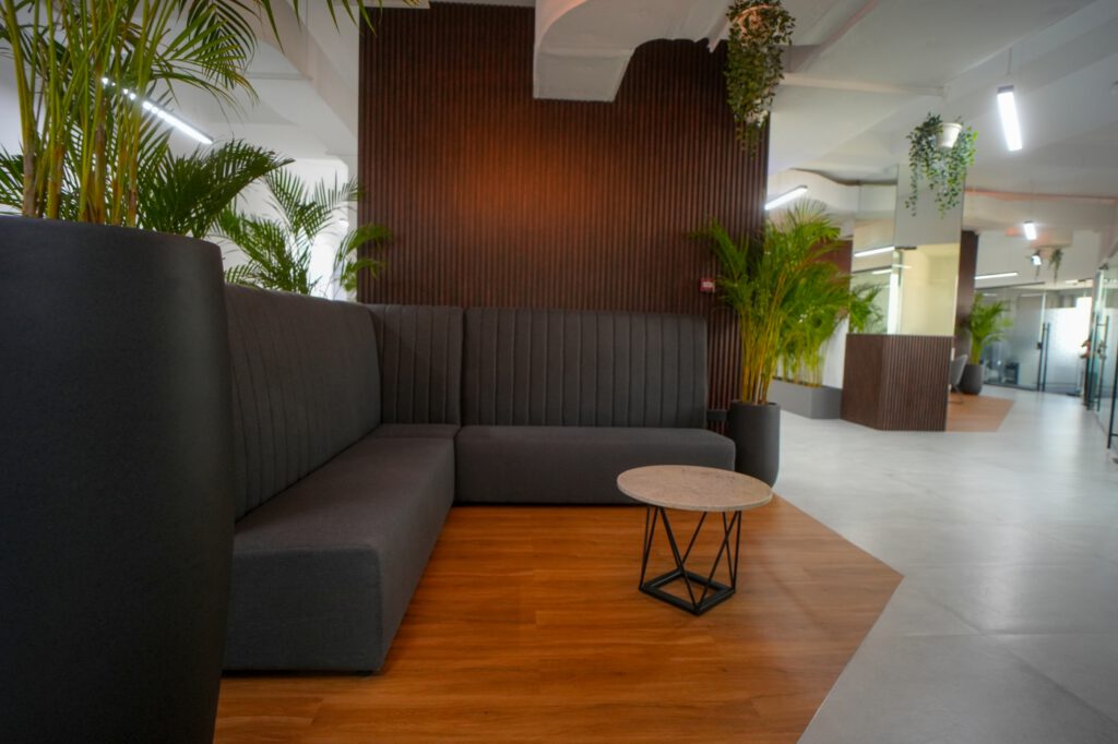 Hamptons Business Center in Al Qurum