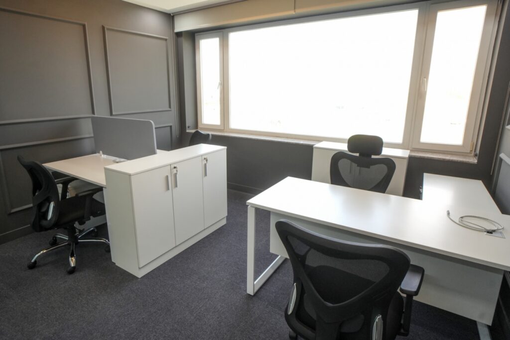 Hamptons Business Center in Al Qurum